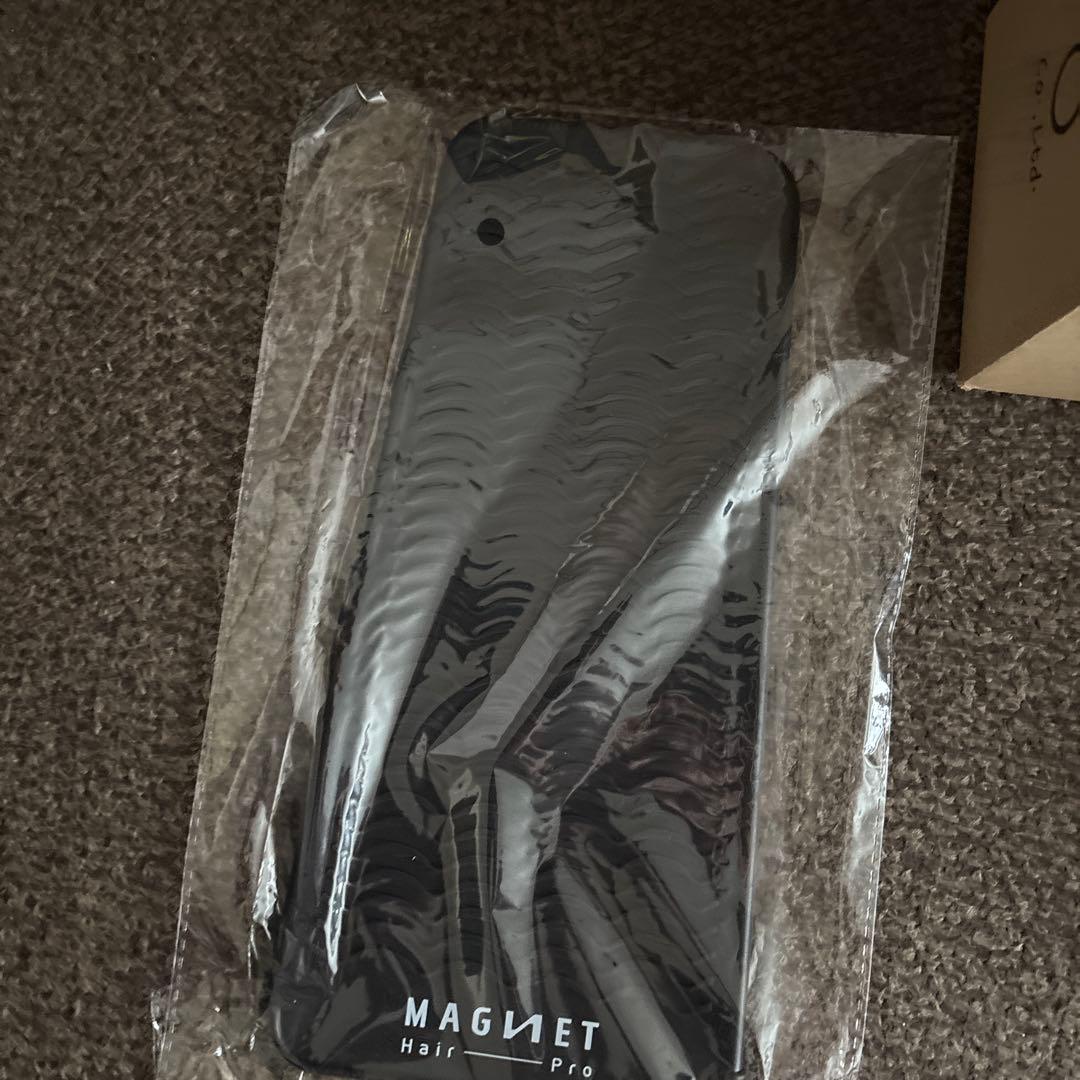 新品未使用⭐️ マグネットヘアプロストレートアイロン