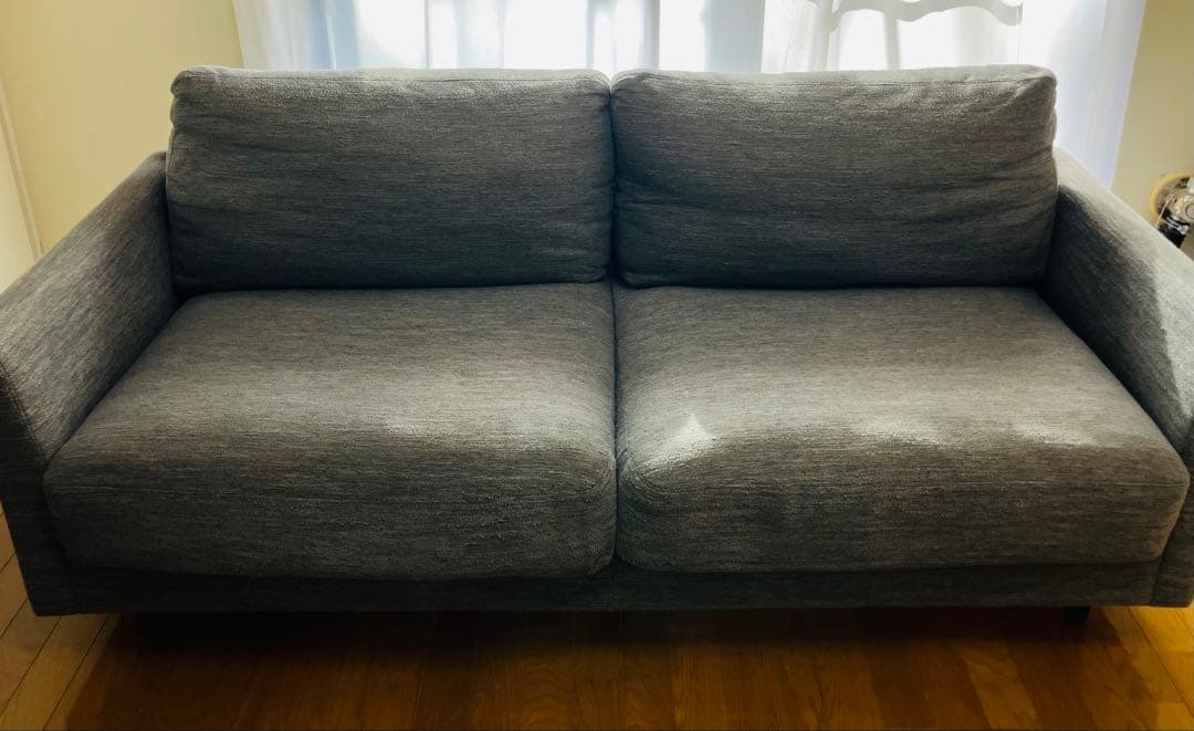 【ニトリ　匿名配送】ダークグレー 3人掛けソファ ヘッドレスト付き