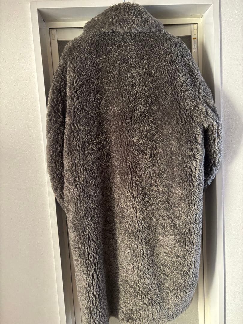 ジャケット・アウター hyke faux shearling double breasted coat