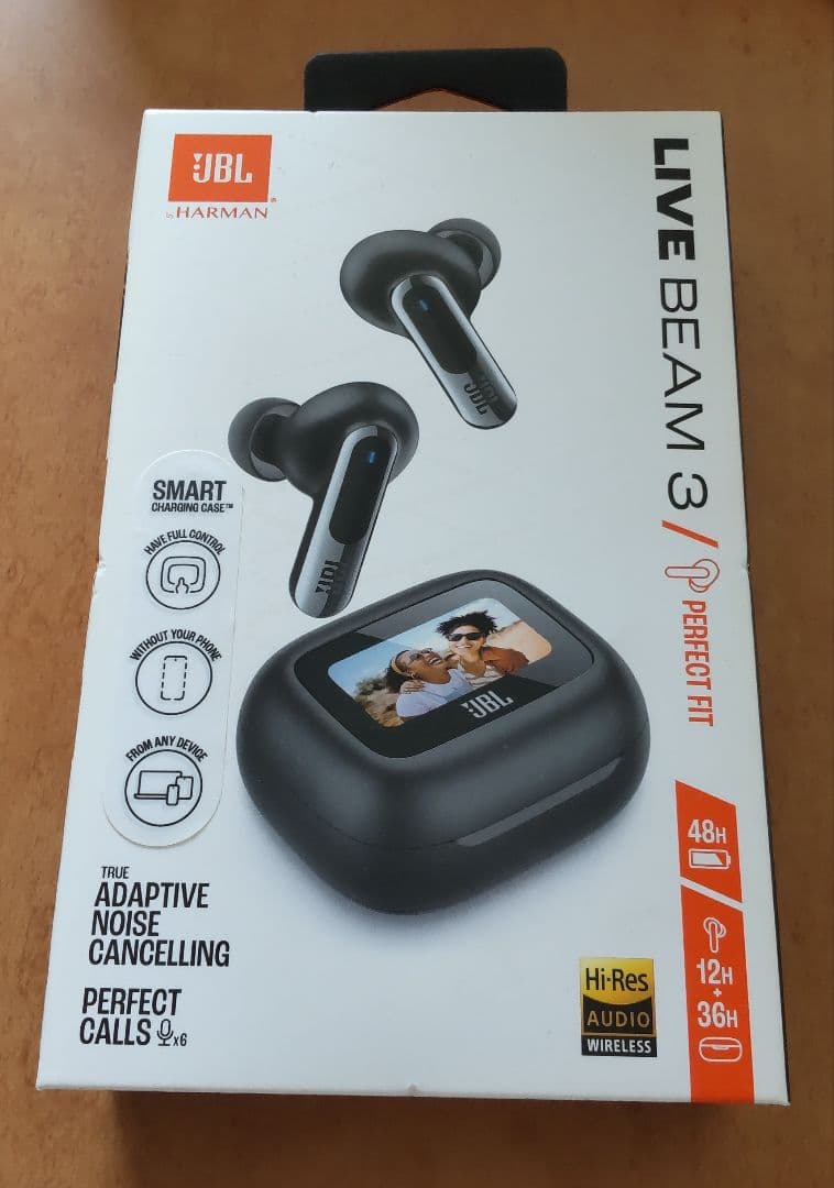 送料込み　美品　JBL LIVE BEAM 3 ワイヤレスイヤホン　ブラック