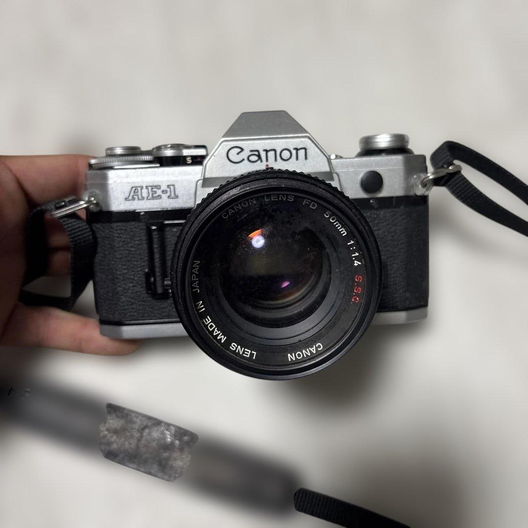 Canon AE-1 フィルムカメラ 35mm