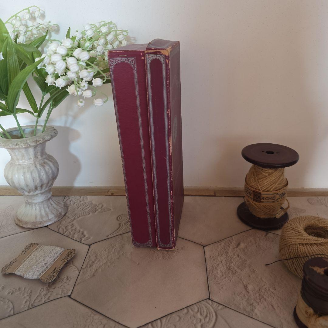 専用となります　フランスアンティーク　糸箱　デットストック糸付き　裁縫　収納箱