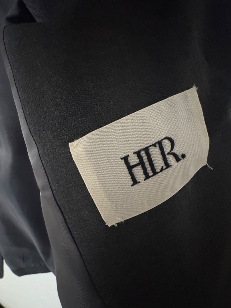 HER. ボックスオーバージャケット