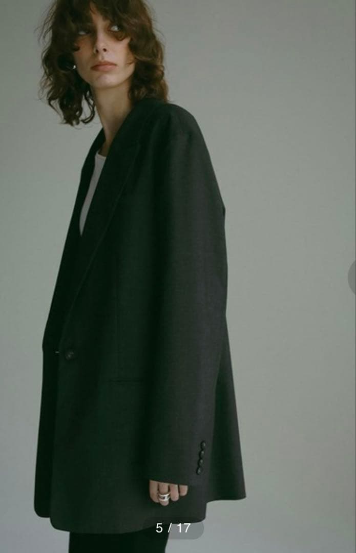 HER. ボックスオーバージャケット