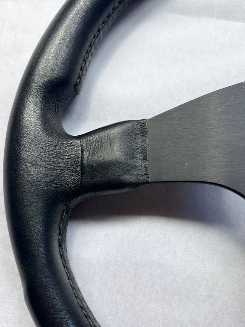 希少　ランチアデルタ EVO2 純正ステアリングMOMOコルサ