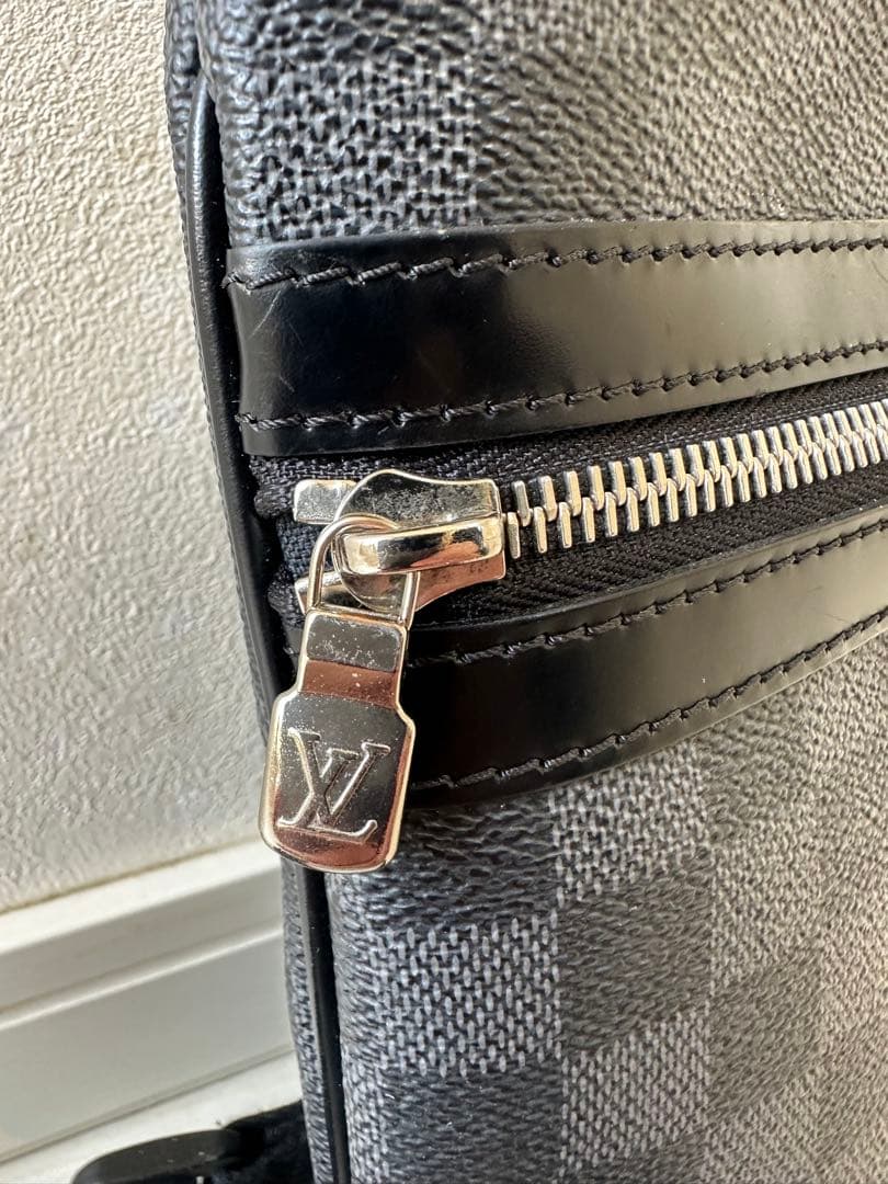 LOUIS VUITTON ルイ・ヴィトン トマスダミエグラフィットキャンバス