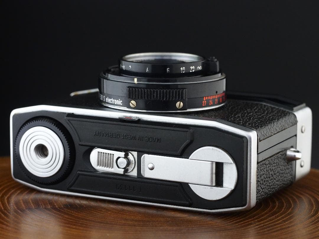 フィルムカメラ ZEISS IKON CONTESSA S310 TESSAR 2.8/40