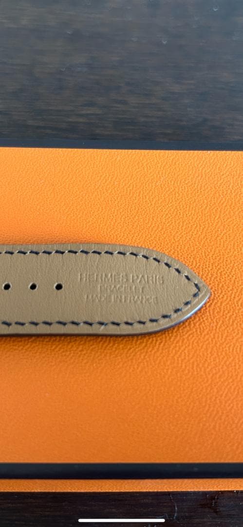 Apple Watch HERMESレザーベルト ホワイト&ブラック 45mm