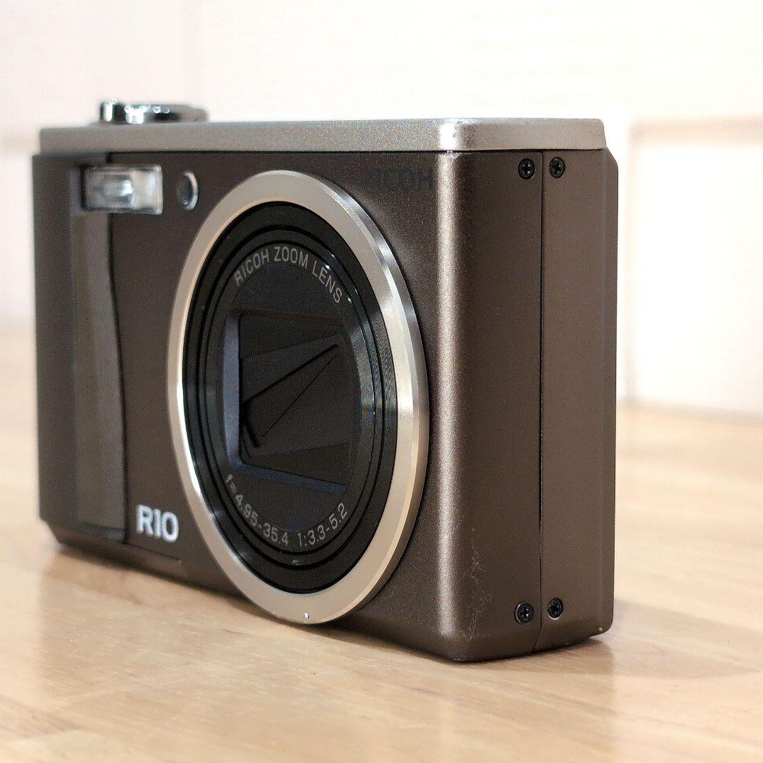 RICOH R10 / 純正充電器 ・ 純正バッテリー