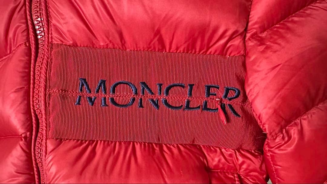 MONCLER フード付きダウンジャケット レッド 116cm 6a