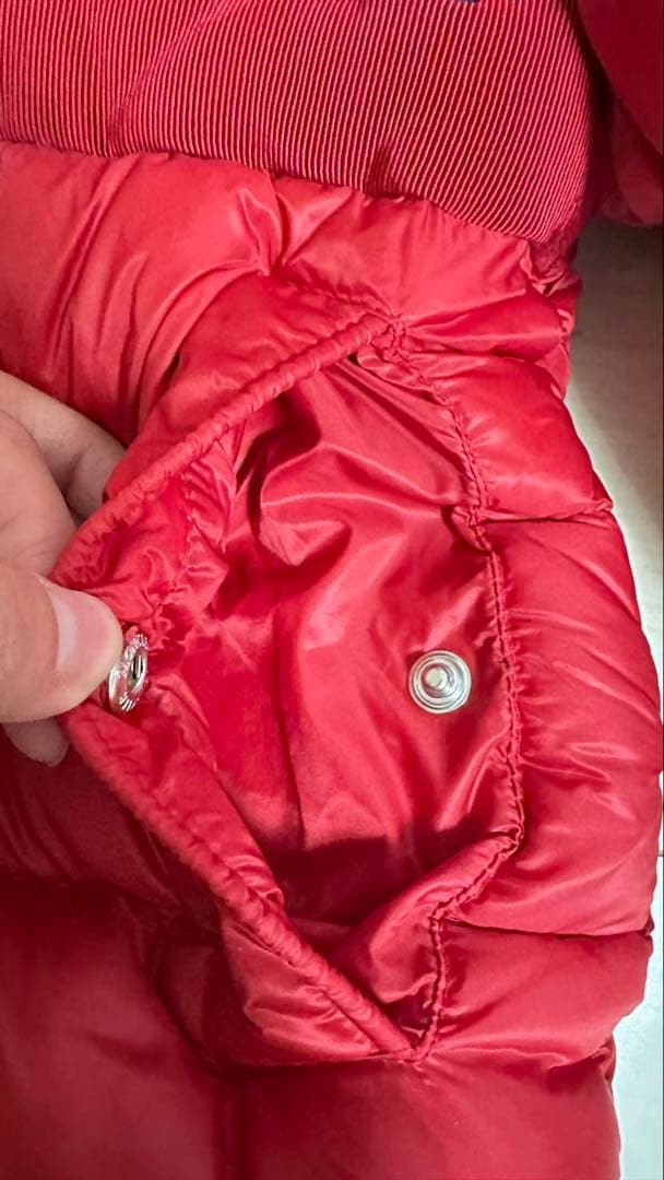 MONCLER フード付きダウンジャケット レッド 116cm 6a