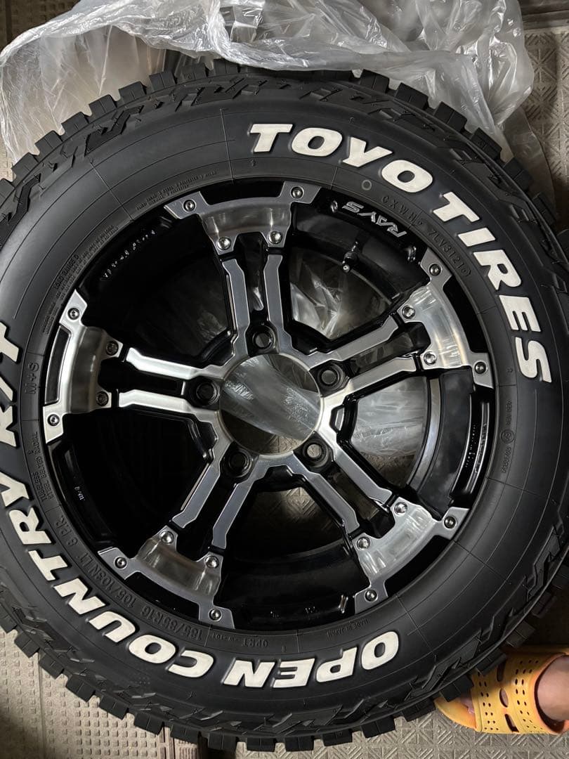 レイズFX-D 185-85-16 TOYOタイヤオープンカントリー7〜8分山