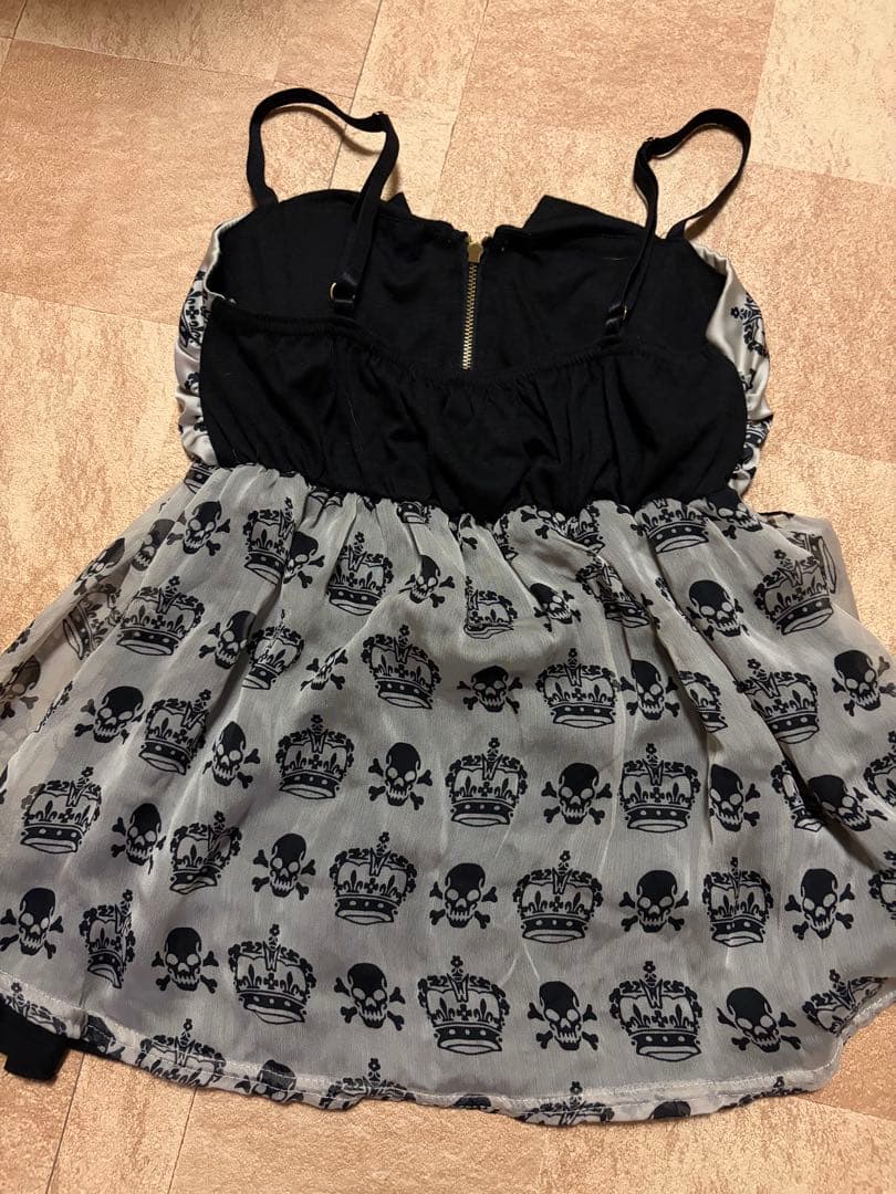 d.i.a. レア商品 スカル×クラウン柄 キャミソール