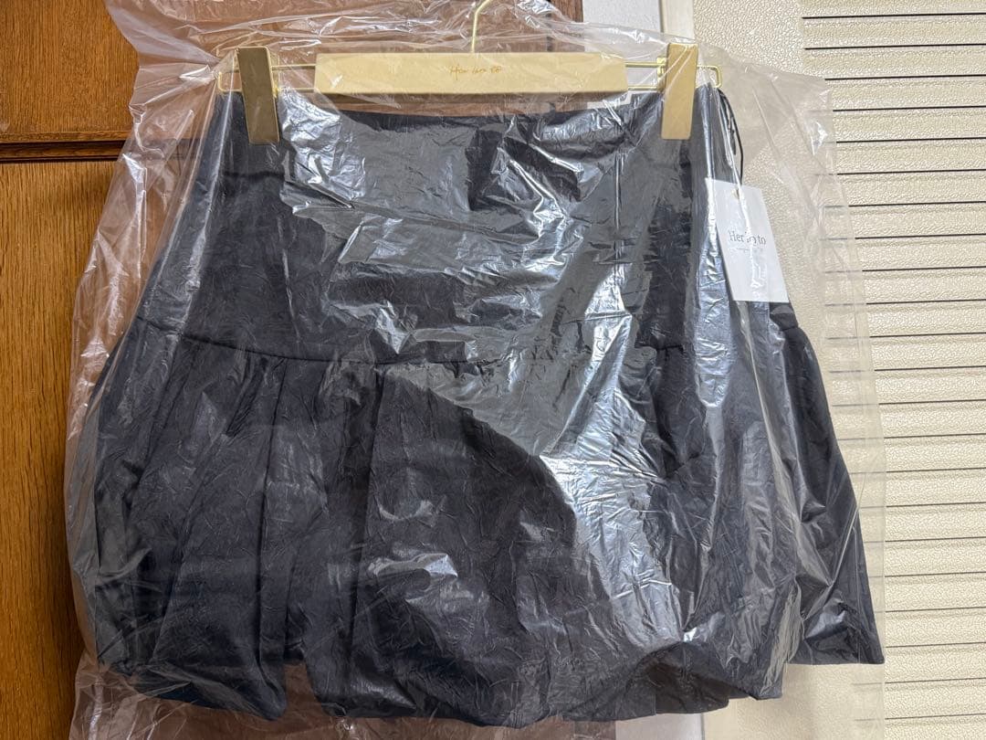 【新品未使用】herlipto Bubble Mini Skirt