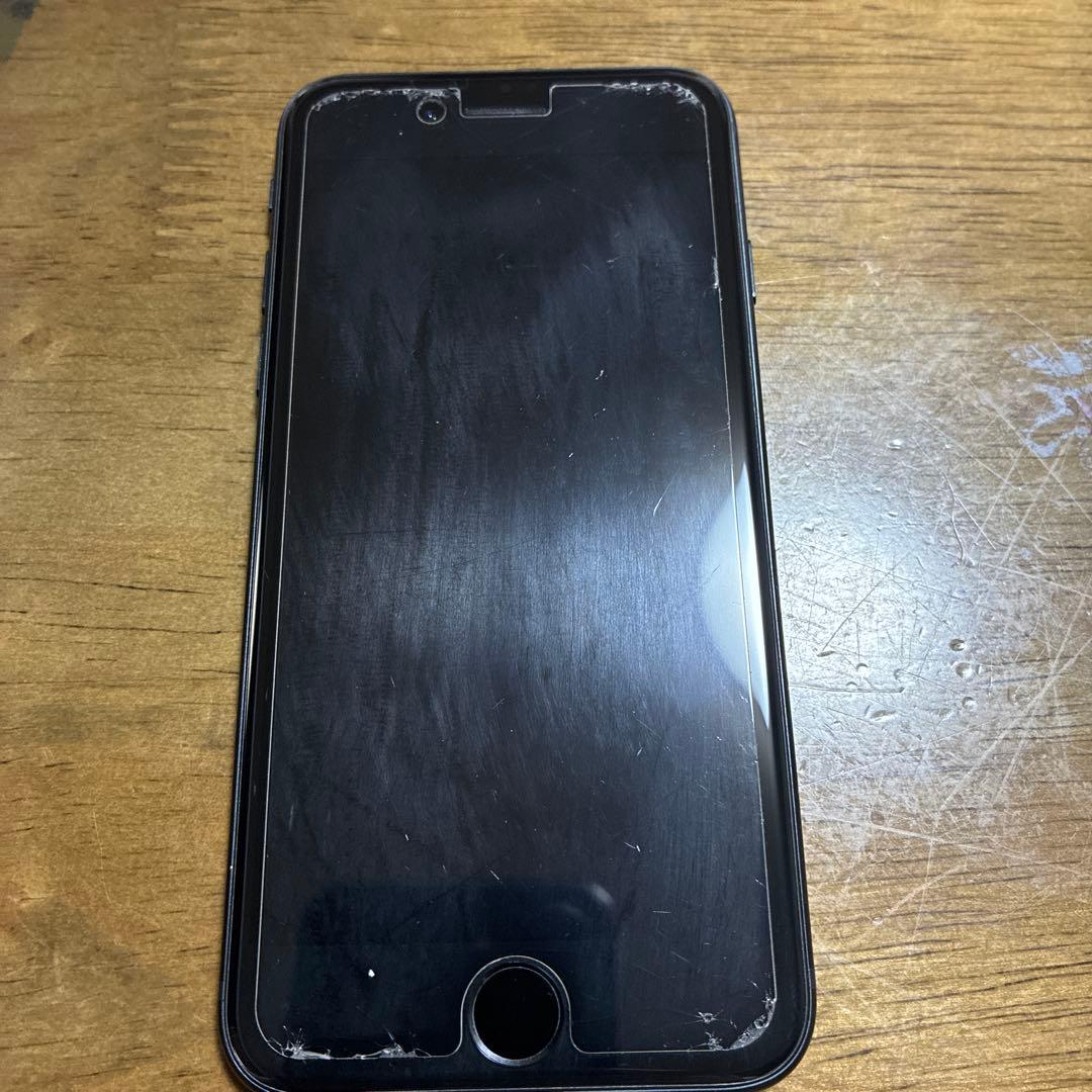 iPhone SE (第2世代) ブラック 本体