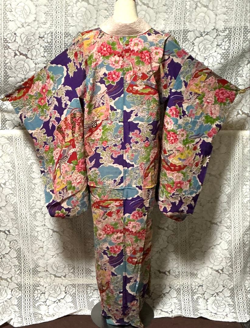 【アンティーク・大正ロマン】鮮やかな総柄の長襦袢　正絹　希少　A511