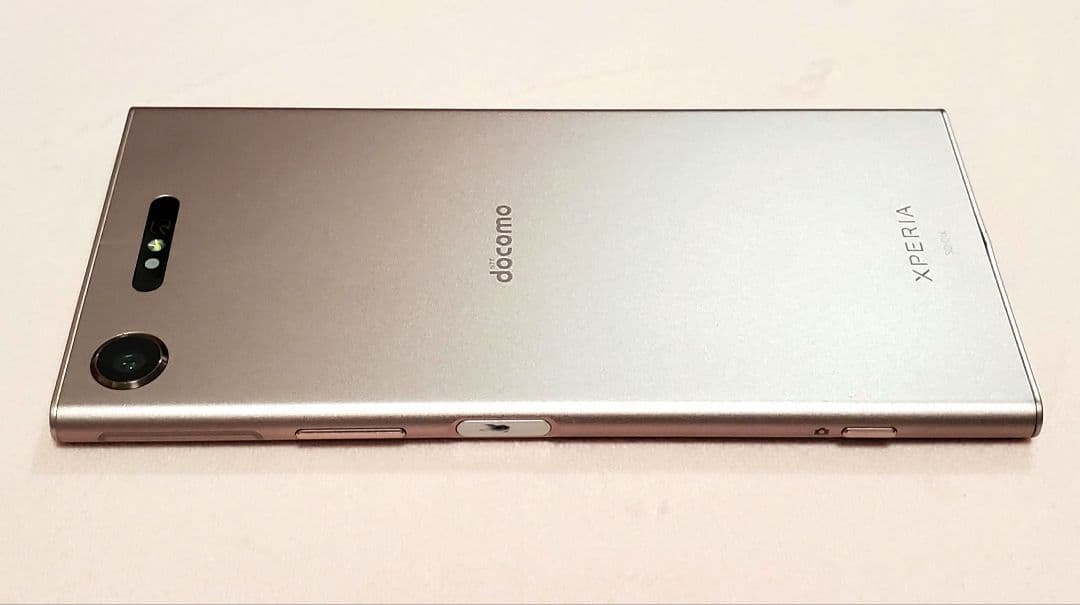 ドコモ Xperia XZ1 SO-01K venus pink 美品