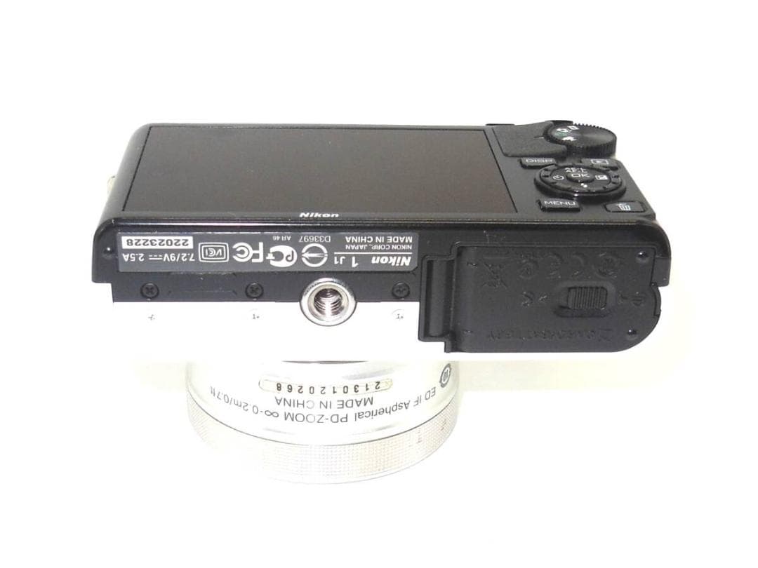 デジタルカメラ Nikon 1 J1 NIKKOR 10-30mm VR PD-ZOOM