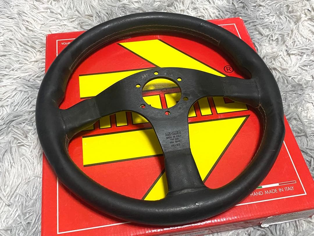 MOMO CORSE 350mm レザーステアリング　即決大歓迎