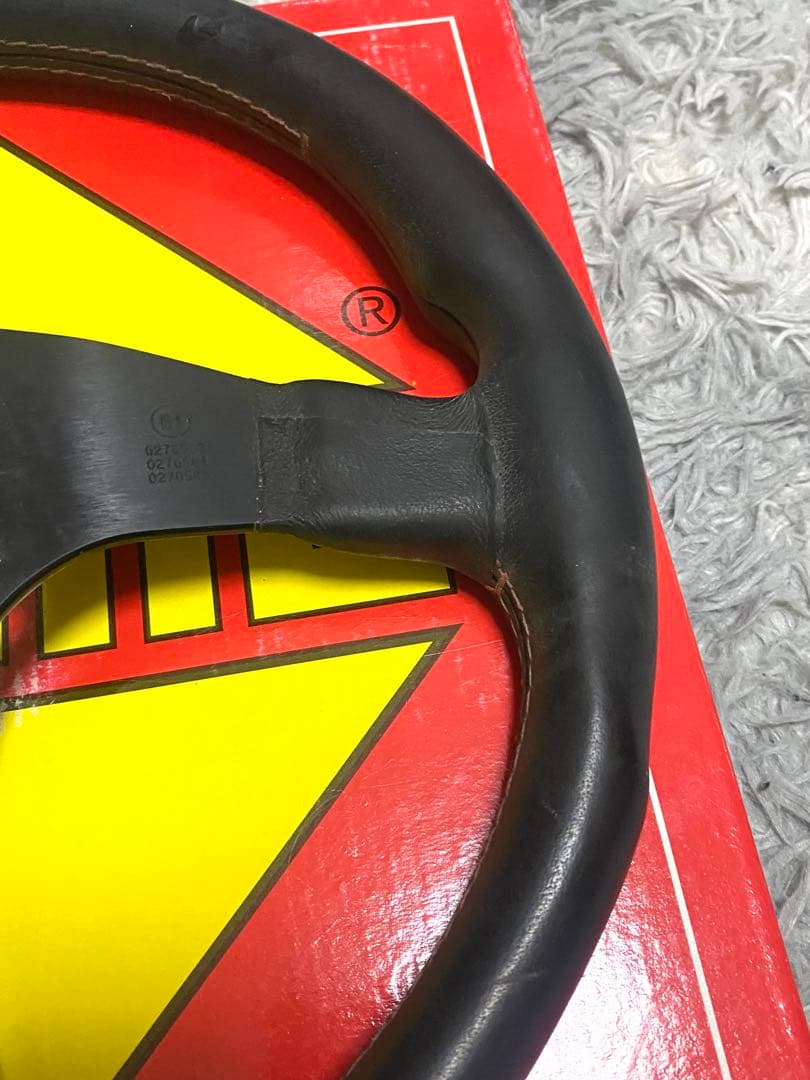 MOMO CORSE 350mm レザーステアリング　即決大歓迎