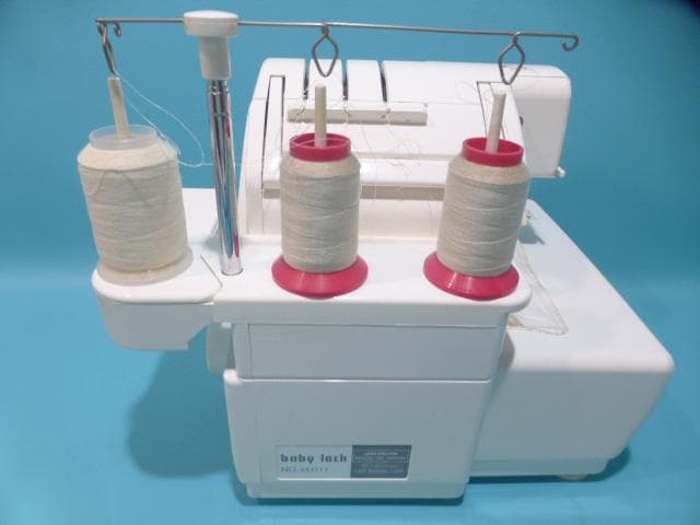 超美品●ＪＵＫＩ ロックミシン 衣縫人 BL-34EXS　 1本針3本糸●K-B