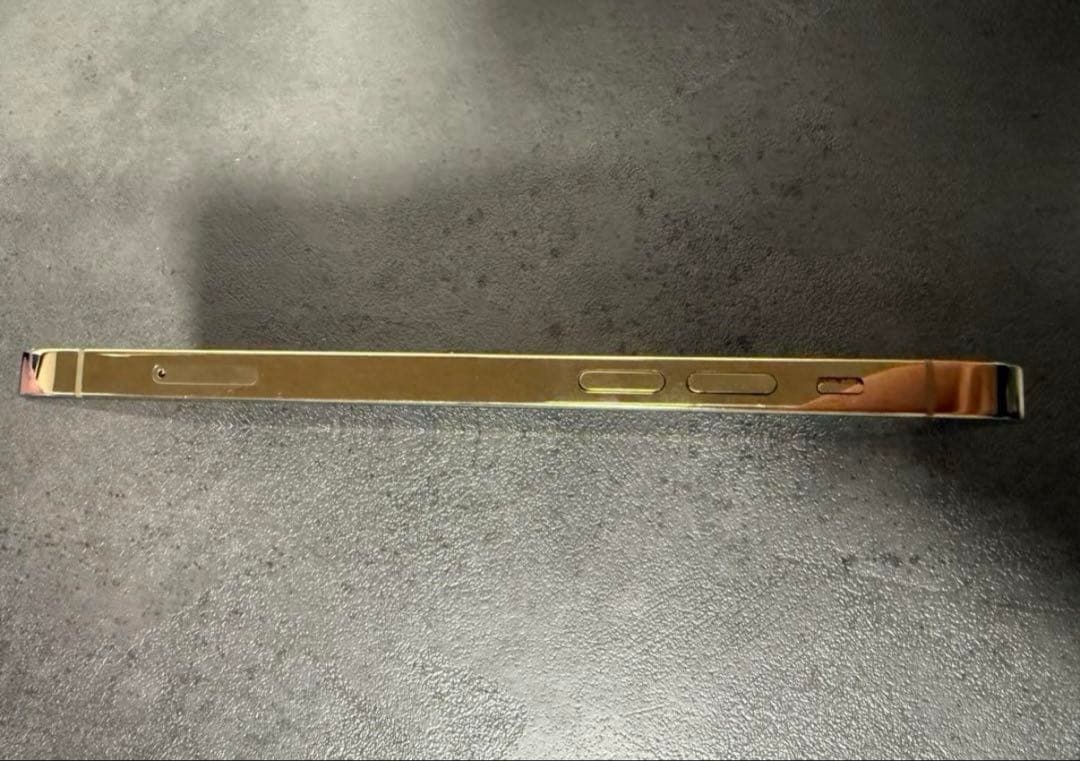 iPhone 12pro【256GB】本体