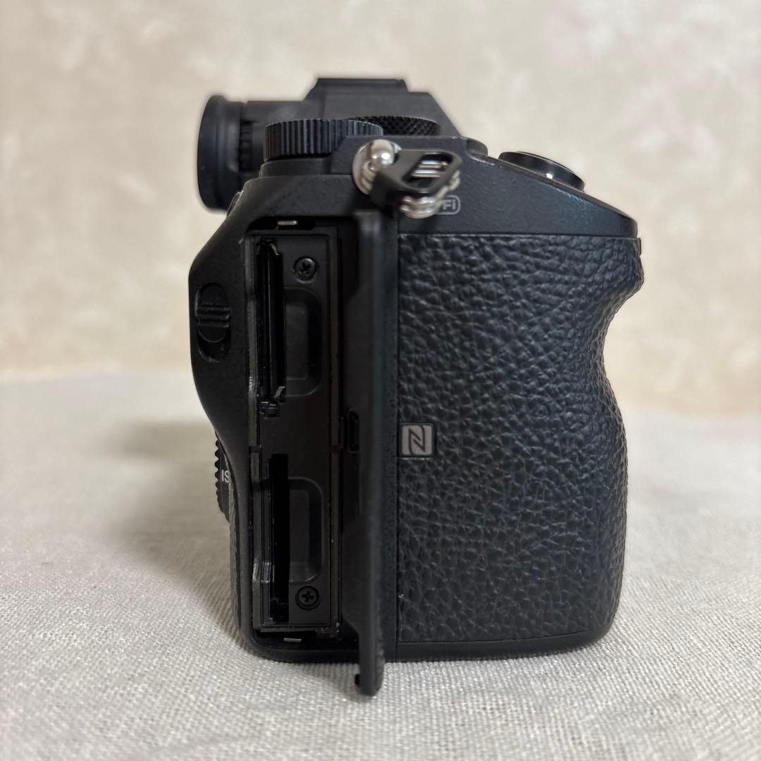 ☆専用　SONY デジタルカメラ　α7RⅢ ILCE-7RM3
