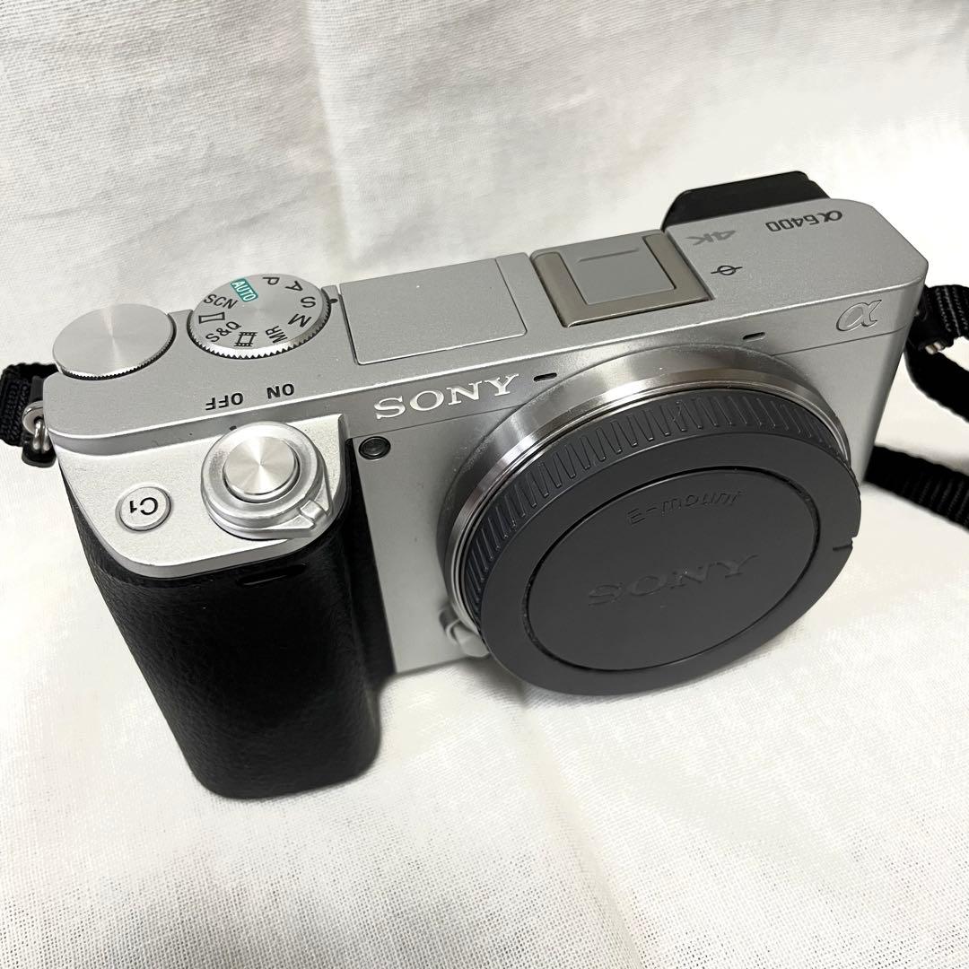 【美品】SONY α6400 シルバー(ショット数1278枚) 本体のみ