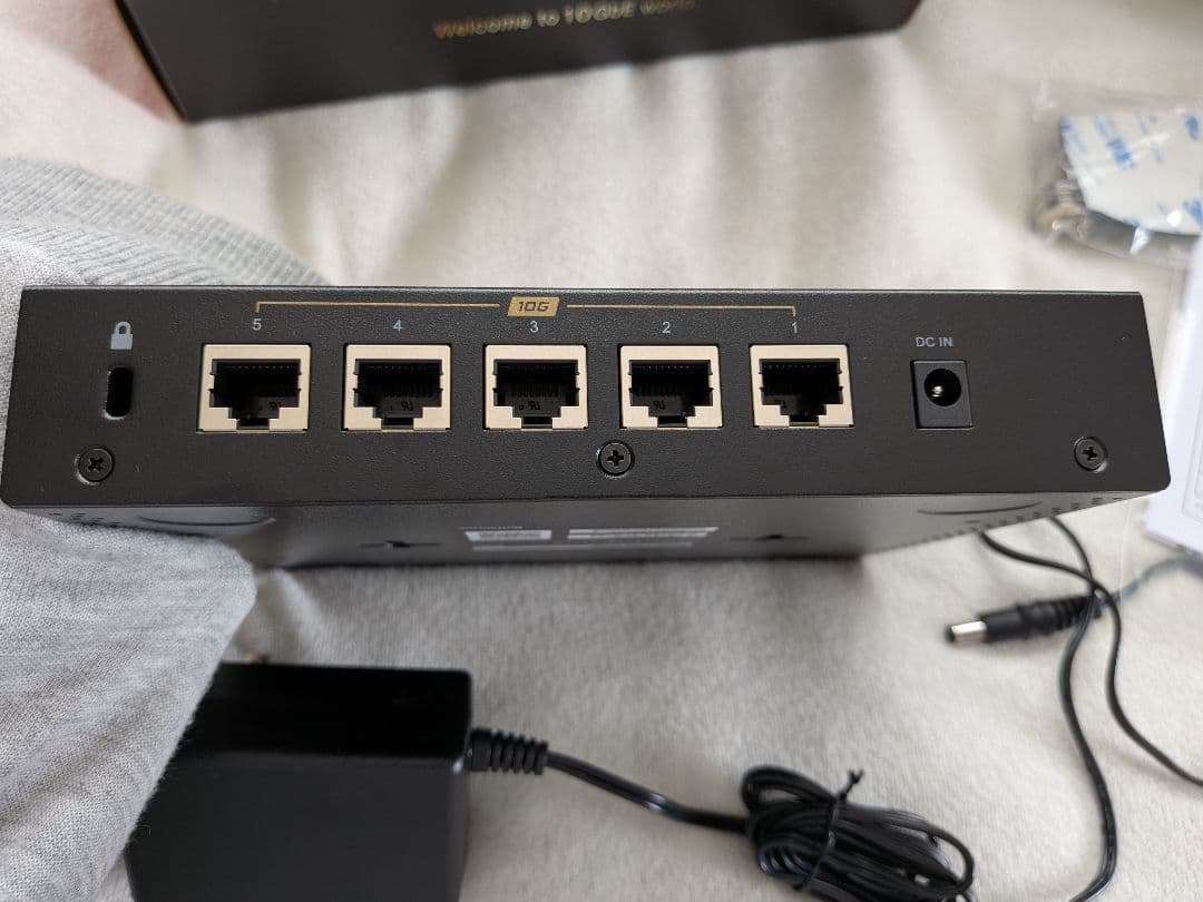 【99％新品】BUFFALO LXW-10G5 スイッチングハブ10Gbps対応