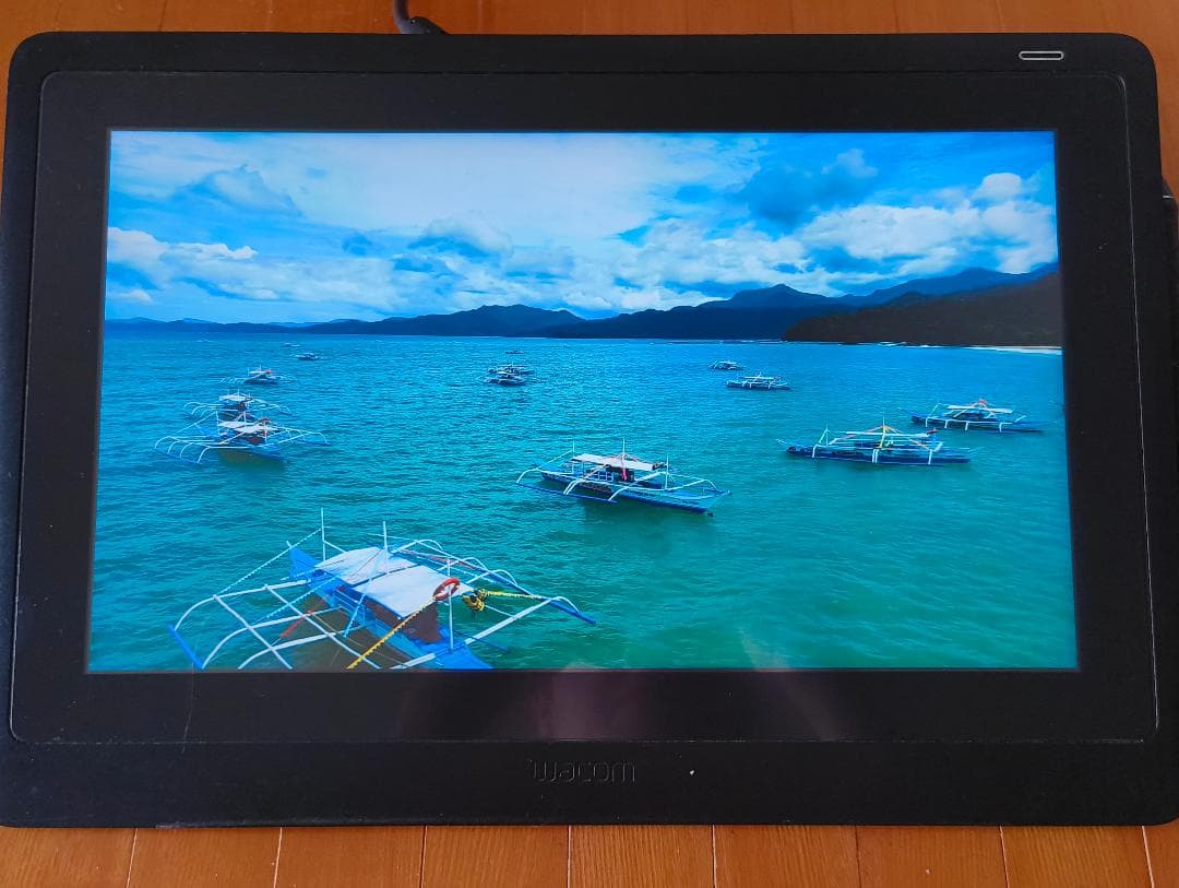 Cintiq 16 DTK1660K0D ペンタブレット本体