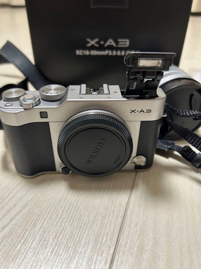 Fujifilm X-A3 ミラーレスカメラ