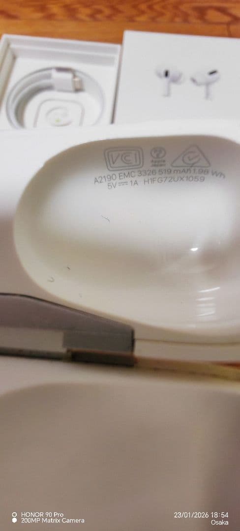 Apple AirPods Pro1 本体 充電ケース付き完璧に動作テスト済み