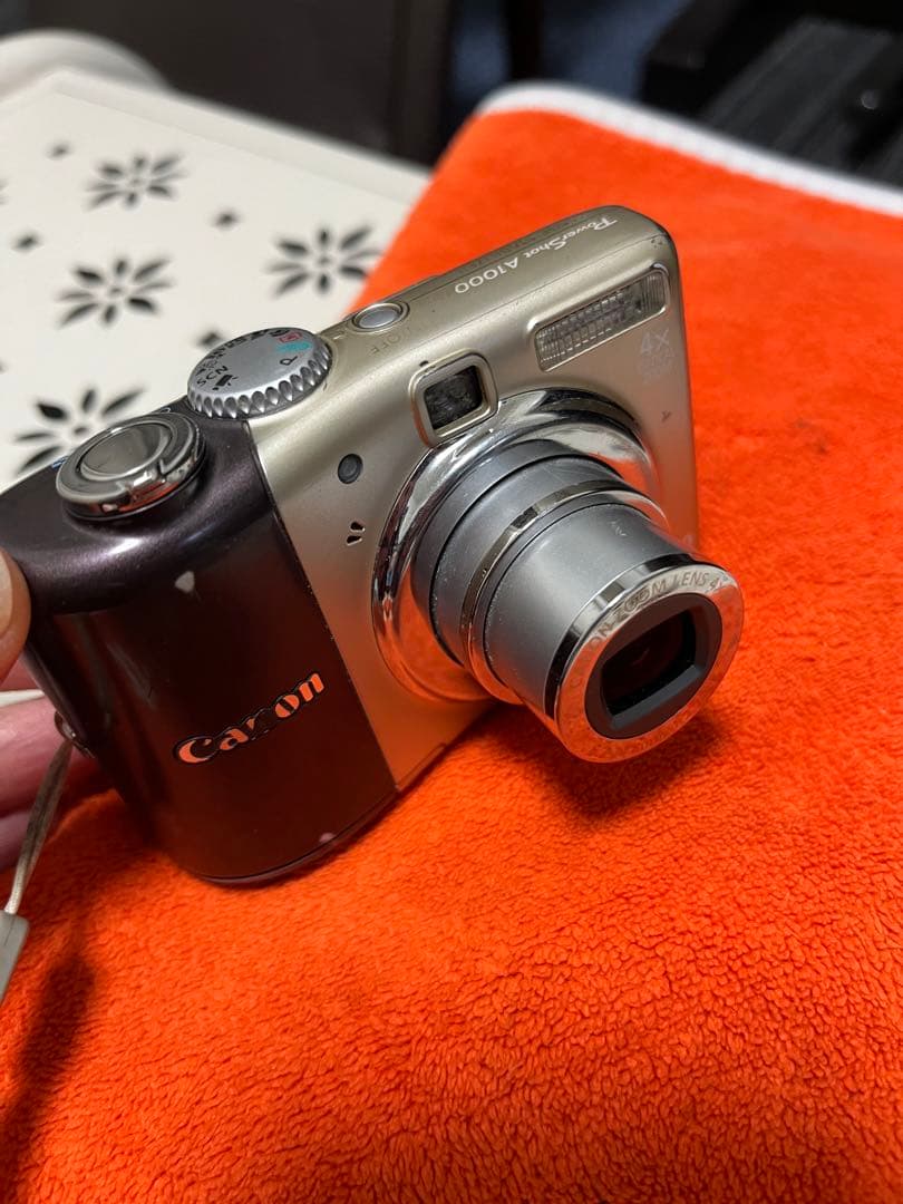 CANON　デジタルカメラ　PoweShot A1000 IS　PC1309