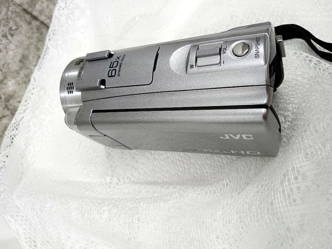 JVC ビデオカメラ GZ-E745-S フルハイビジョン 高画質