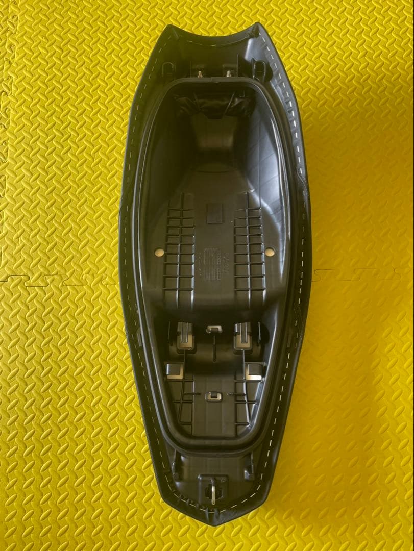 pcx160 2025年モデル　純正シート　バイク