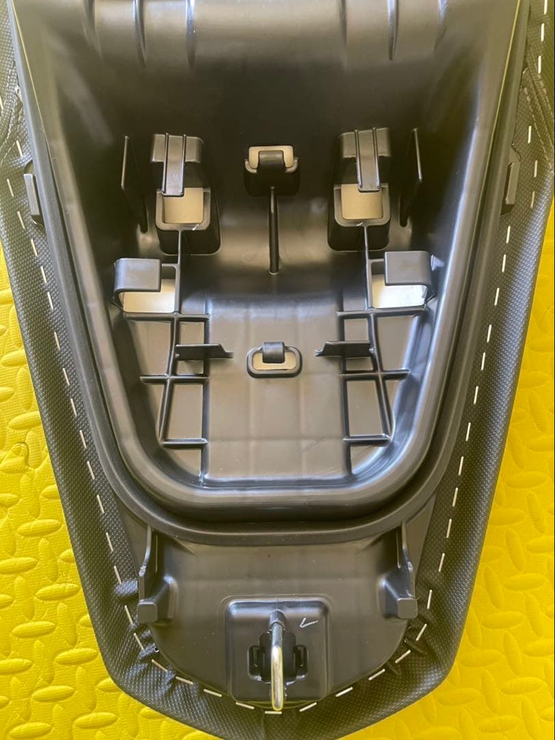 pcx160 2025年モデル　純正シート　バイク