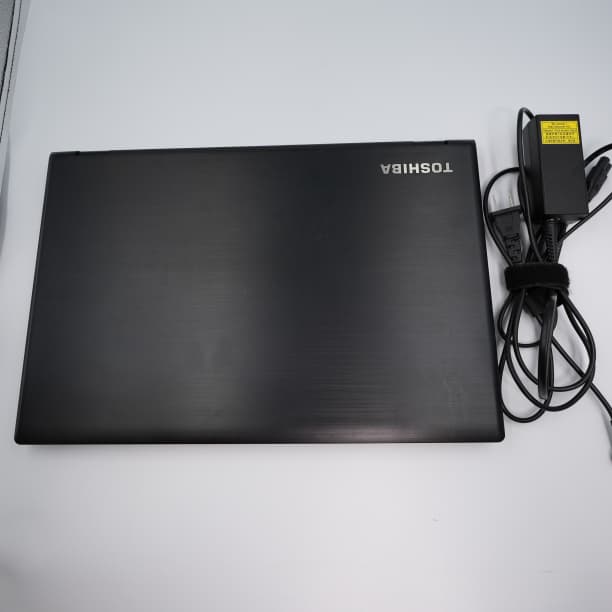 ★Office付き！ 中古 15 TOSHIBA i7-5 SSD240GB