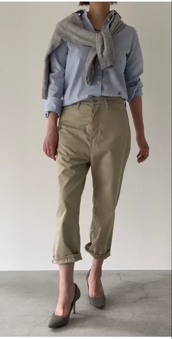 マディソンブルー　完売　ベージュパンツ