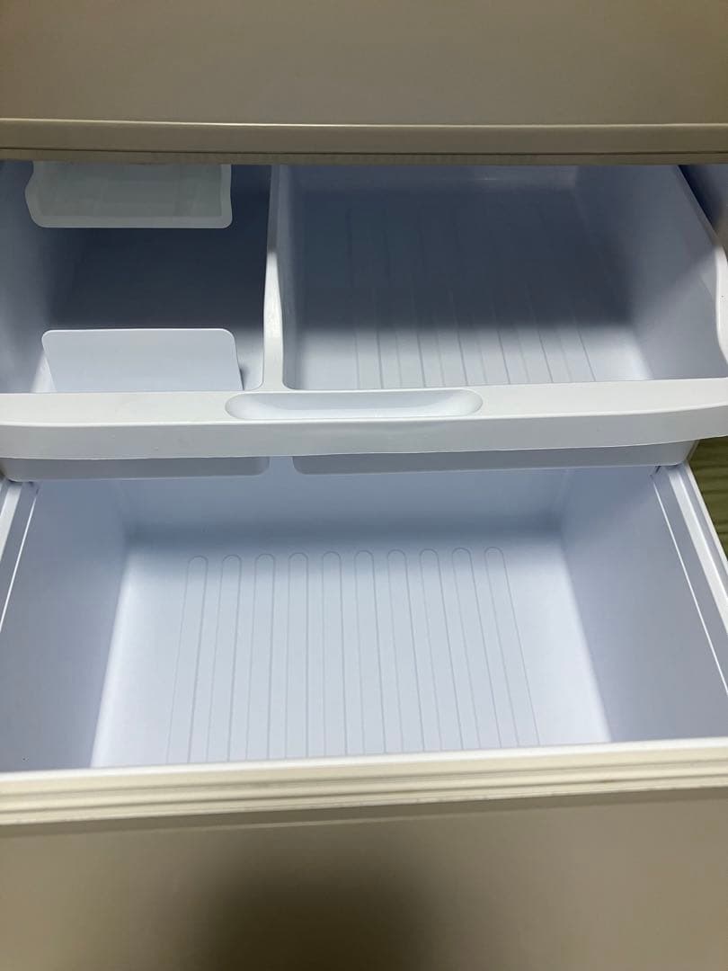 冷蔵庫　Sharp 2021年製　美品