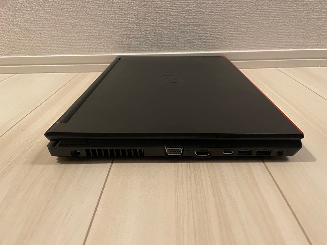 富士通 A5512/K i5 12世代 256GB Office