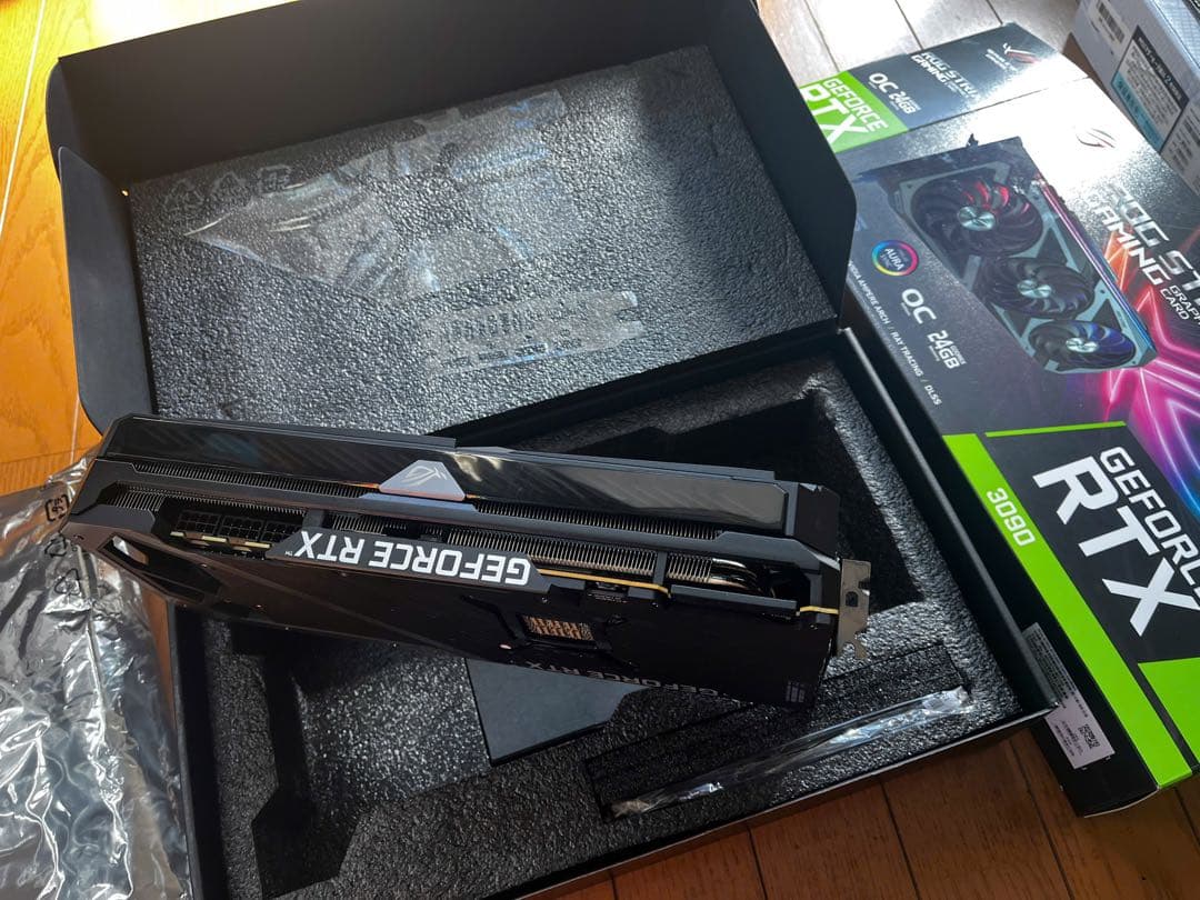 グラフィックボード・グラボ・ビデオカード Asus Rog Strix RTX3090 24GB OC
