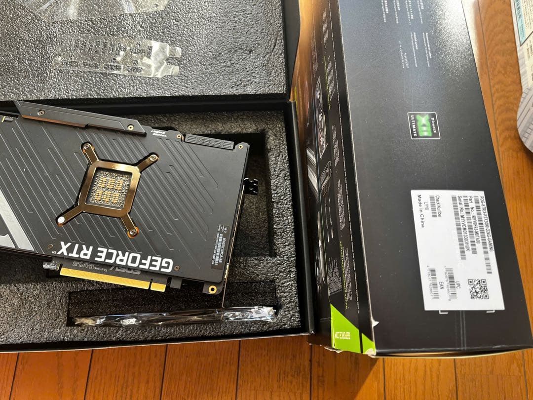 グラフィックボード・グラボ・ビデオカード Asus Rog Strix RTX3090 24GB OC