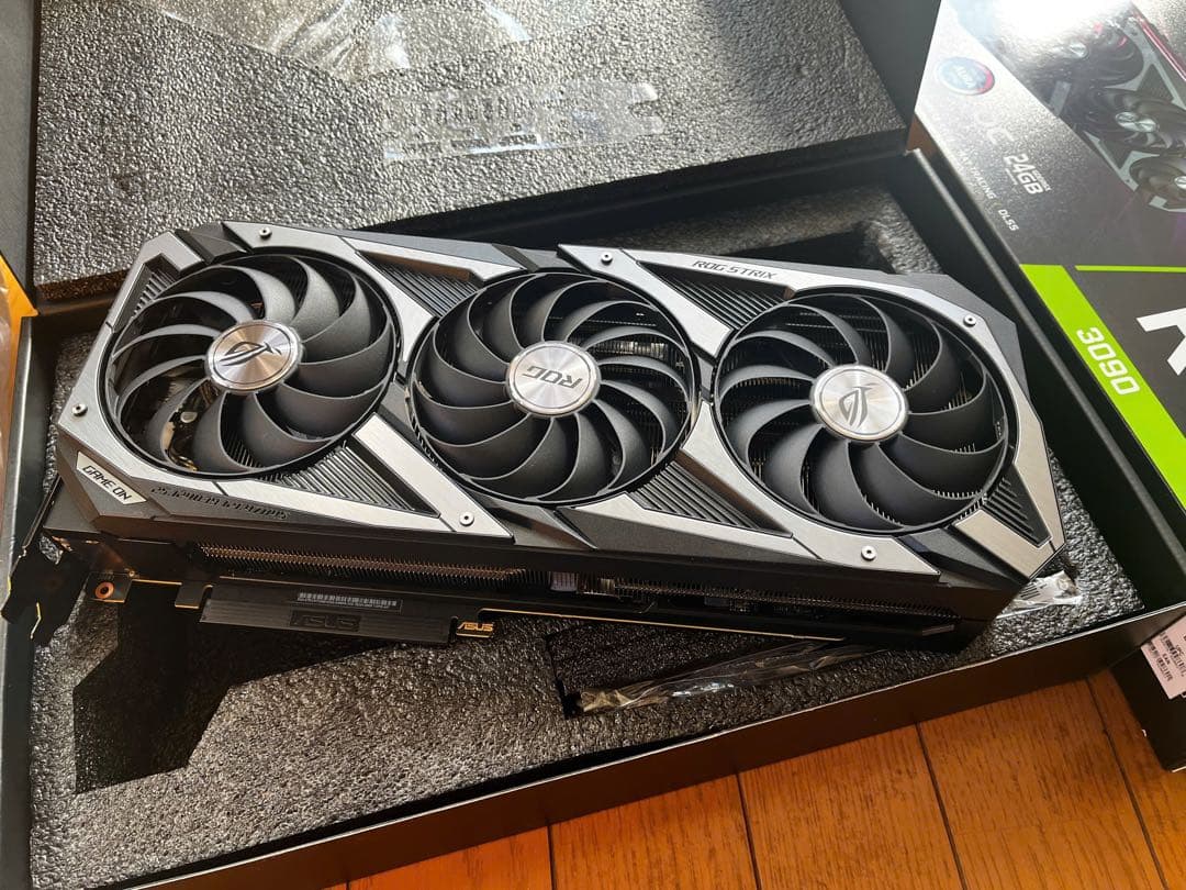 グラフィックボード・グラボ・ビデオカード Asus Rog Strix RTX3090 24GB OC