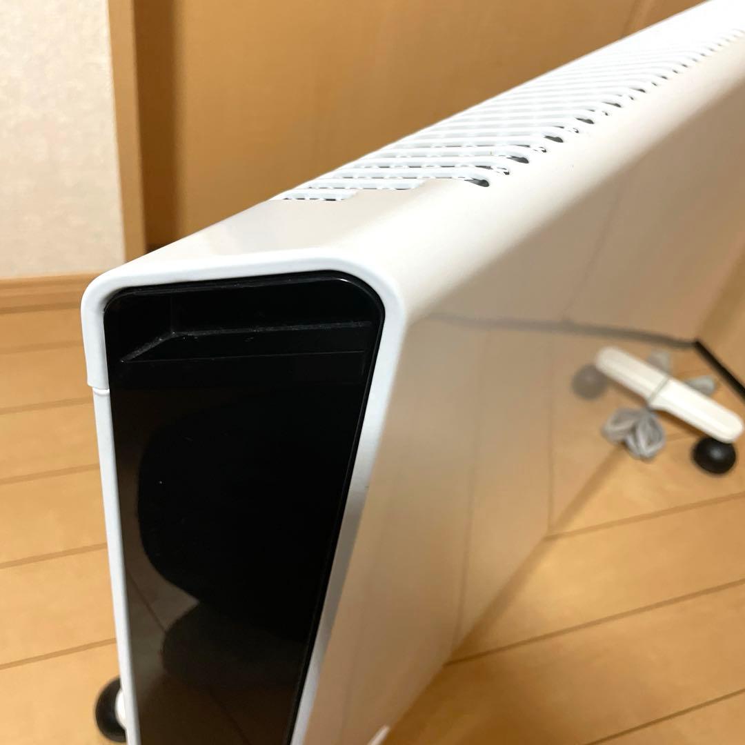 #657 DeLonghiデロンギ　HXJ60L12 （ホワイト）