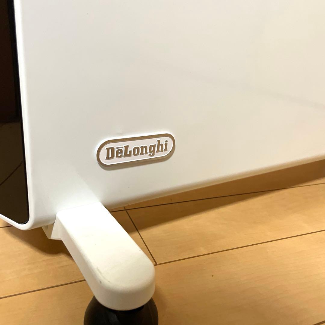 #657 DeLonghiデロンギ　HXJ60L12 （ホワイト）