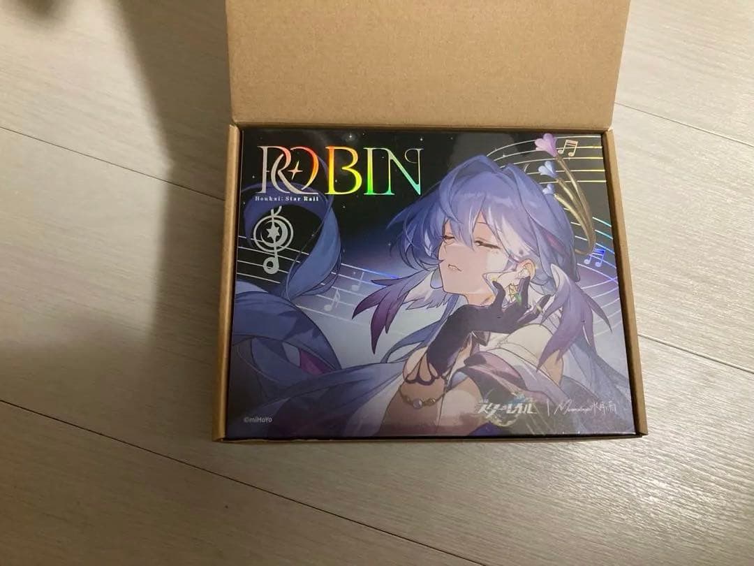 新品未開封　moondrop　ロビン　コラボ　イヤホン　崩壊スターレイル