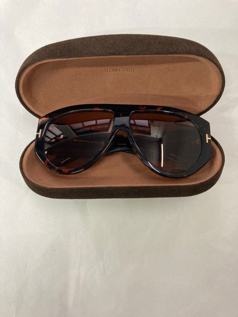 Tom fordトータスシェル ブラウンレンズ サングラス