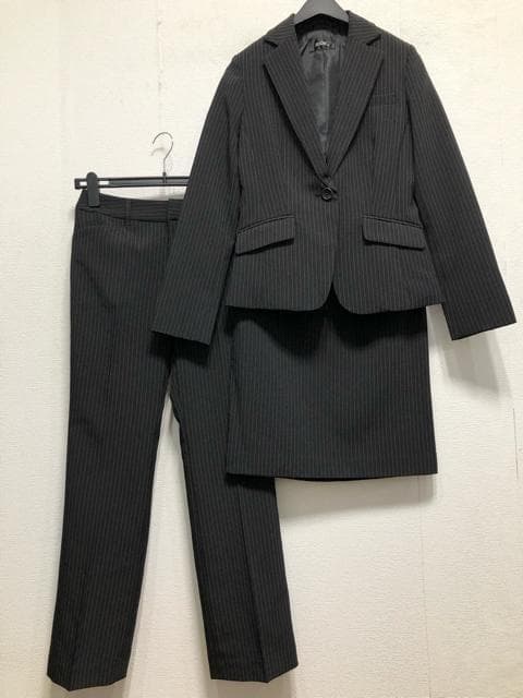 新品☆7号S黒系ストライプ♪パンツ・スカート付スーツ3点お仕事・通勤☆r655