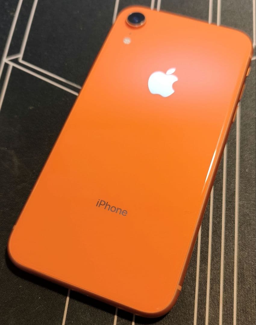 Apple iPhone XR 256GB コーラル