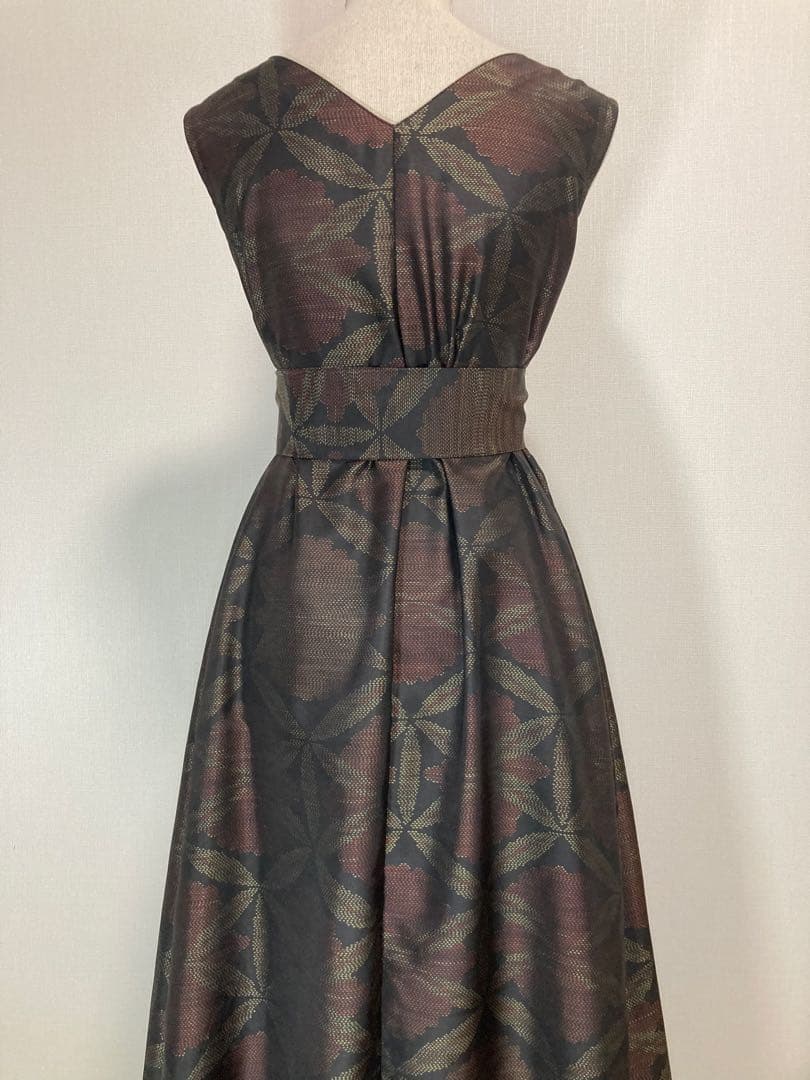 着物リメイク　大島紬裾切り替えロングフレアワンピース（後ろVネック）着丈125㎝